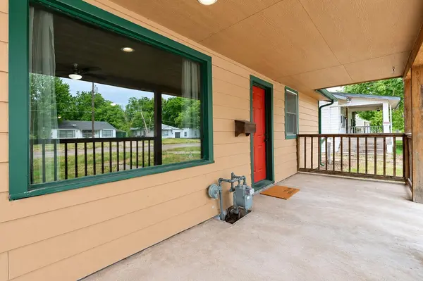 603 W 31st St S, Wichita, KS 67217