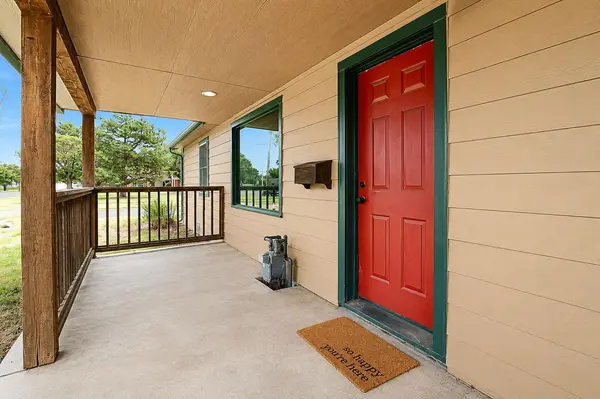 603 W 31st St S, Wichita, KS 67217