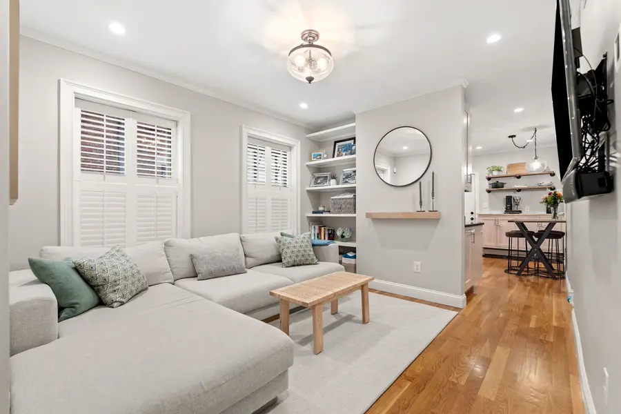4 Cook ST #1, Boston, MA 02129