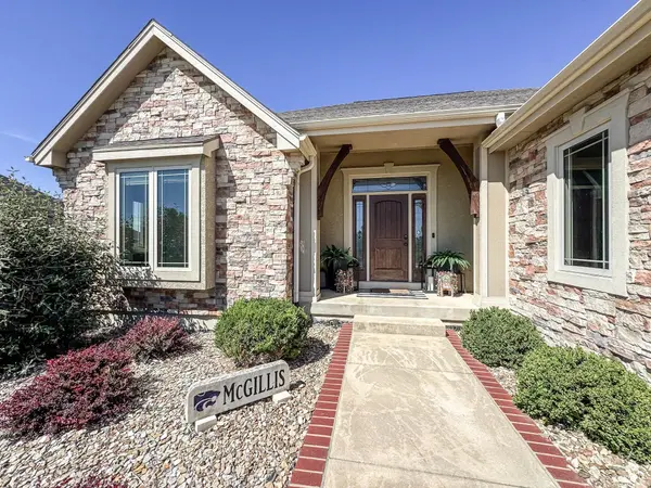 3608 Eastridge CIR, Manhattan, KS 66503