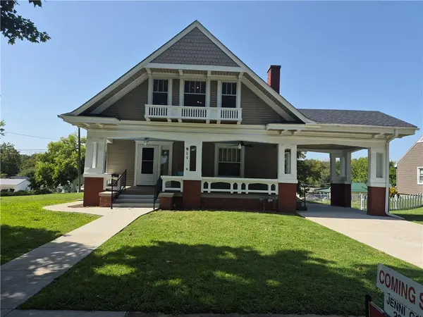 911 N Main ST, Carrollton, MO 64633