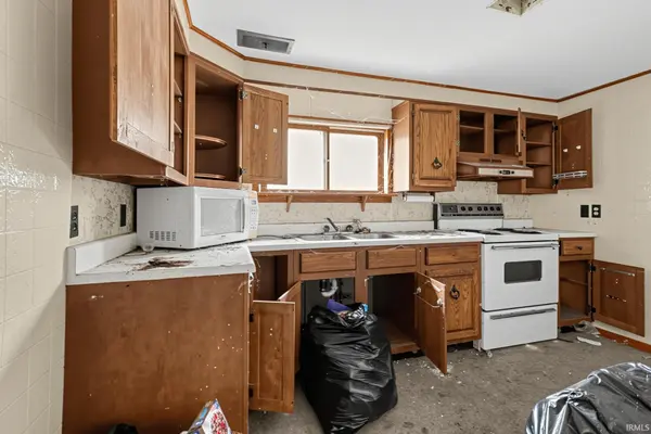 406 W Henderson ST, Montpelier, IN 47359