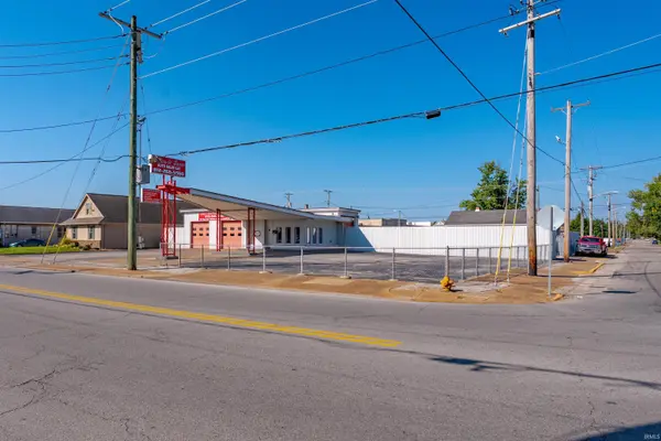 2460 Stringtown RD, Evansville, IN 47711