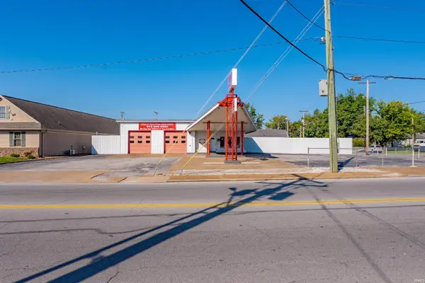 2460 Stringtown RD, Evansville, IN 47711