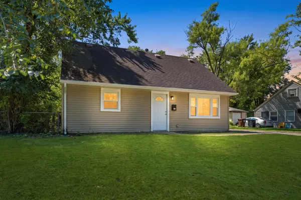 9 Arrowhead CT, Park Forest, IL 60466
