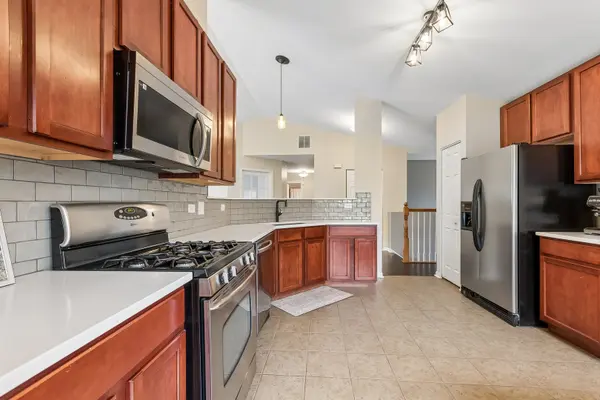 361 Grape Vine TRL, Oswego, IL 60543