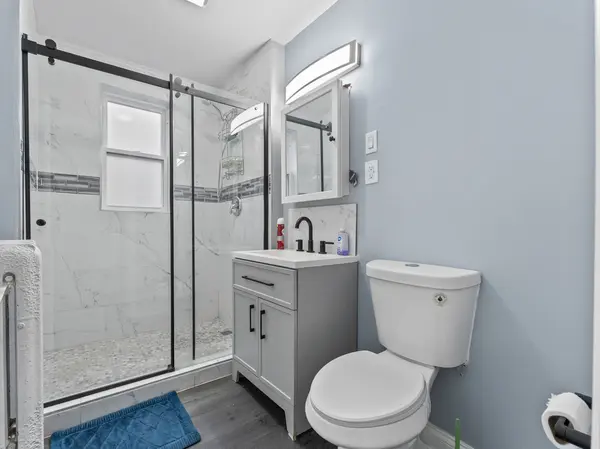 5037 W West End AVE, Chicago, IL 60644