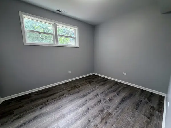 311 S Lodge LN #1B, Lombard, IL 60148