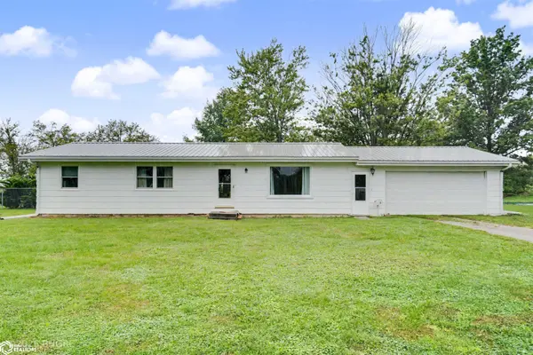 813 S Prairie ST, Russell, IA 50238