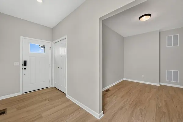 433 James Pkwy, Elko New Market, MN 55054
