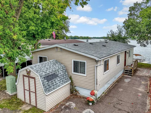13100 318th ST #112, Lindstrom, MN 55045