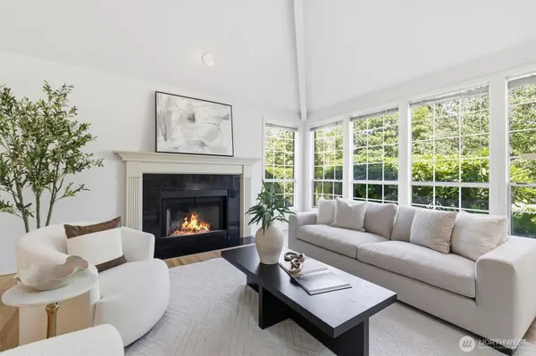 15215 92nd PL NE, Bothell, WA 98011