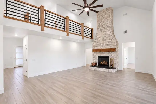 8371 Autumn Blaze DR, Blanchard, OK 73010