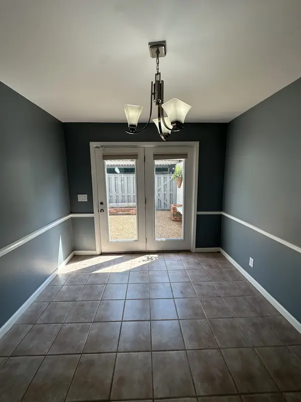 8300 Sawyer Brown Road #E302, Nashville, TN 37221