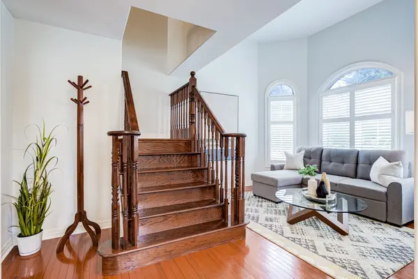 687 Irving TER, Milton, ON L9T 6H5