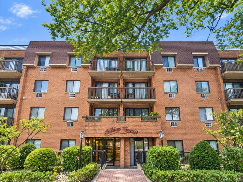 6112 69th ST #2A, Middle Village, NY 11379