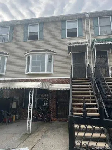 596 Beech ter. Beech TER, Bronx, NY 10454