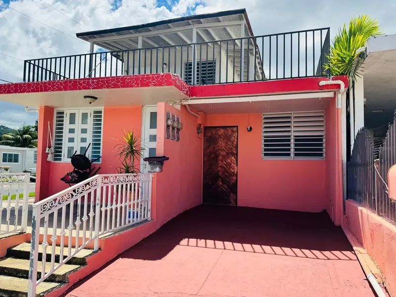 URB. VILLA LAS MERCEDES CALLE 2 #C-1, Caguas, PR 00725