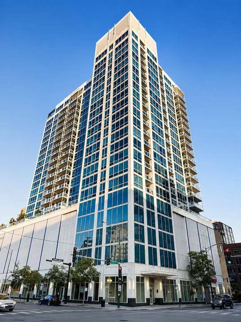 757 N Orleans ST #1912, Chicago, IL 60654