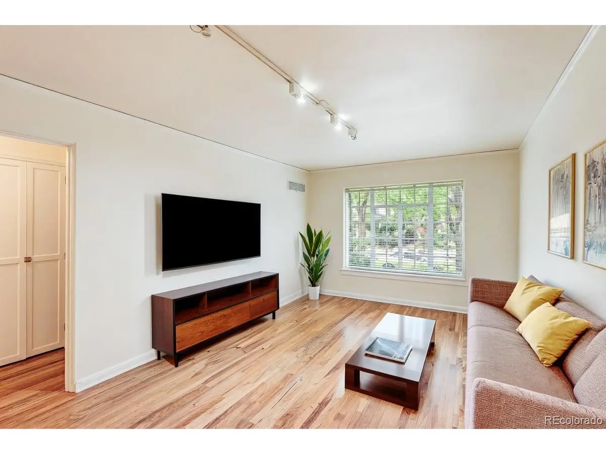 949 N Emerson #8, Denver, CO 80218