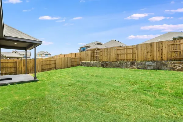 526 Purple Heart DR, Buda, TX 78610