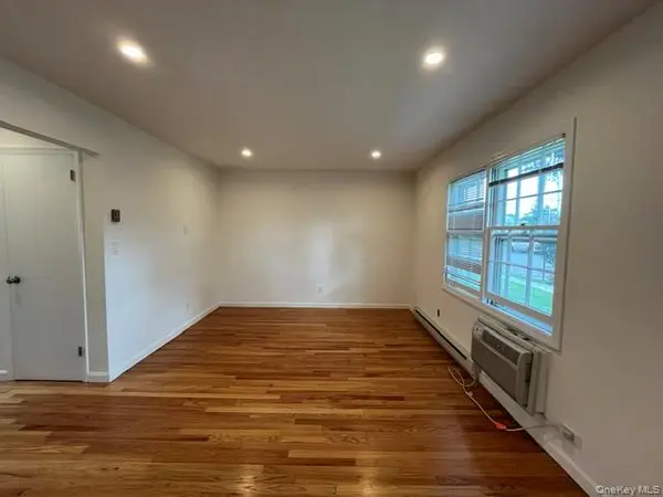 165 Manorhaven BLVD #G, Port Washington, NY 11050