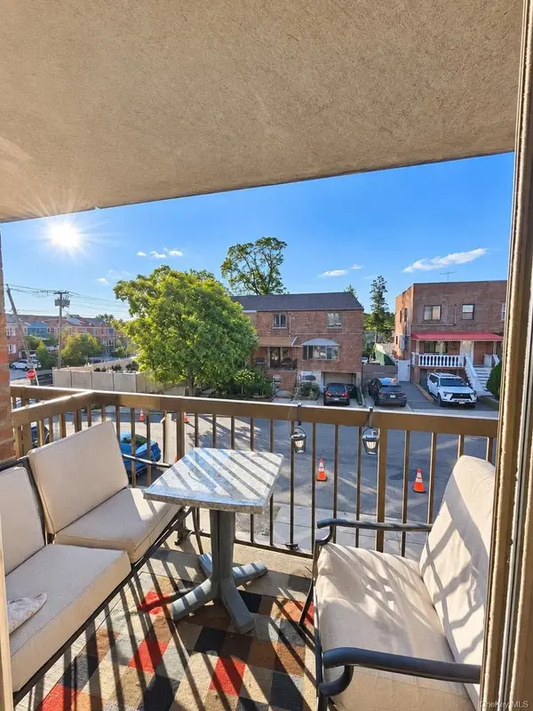 6112 69th ST #2A, Middle Village, NY 11379