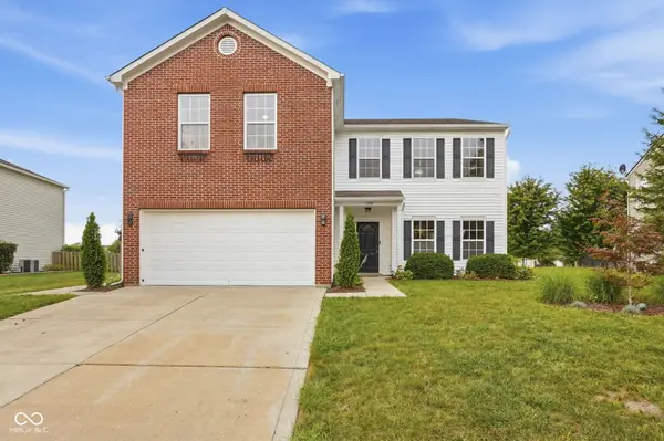 1102 Maple Run DR, Sheridan, IN 46069