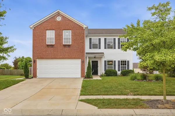 1102 Maple Run DR, Sheridan, IN 46069