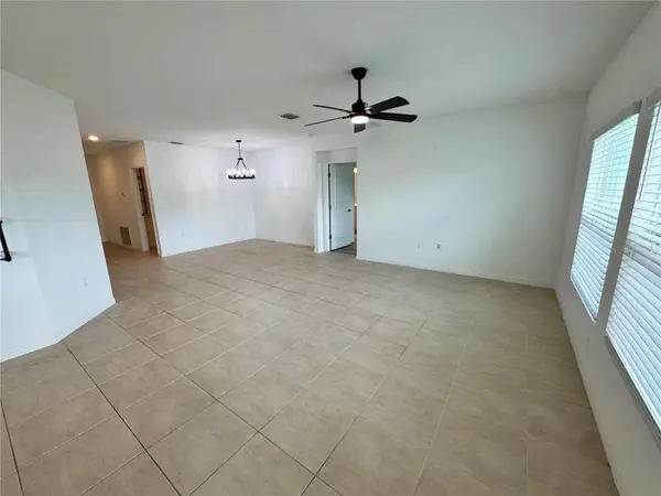 33981 SKY BLOSSOM CIR, Leesburg, FL 34788