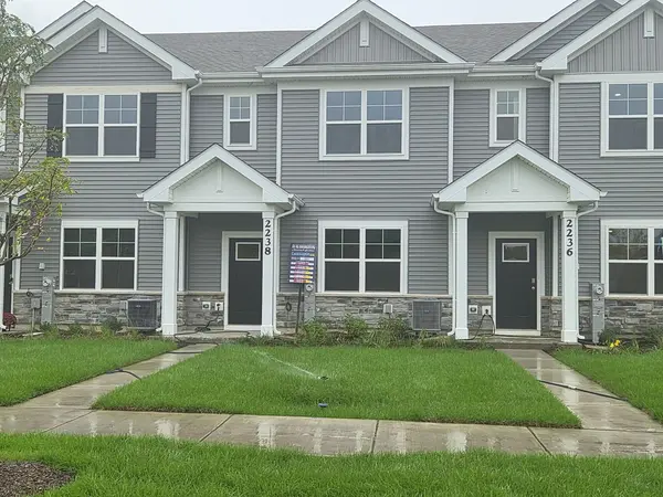 2238 Bodega RD #2238, Oswego, IL 60543
