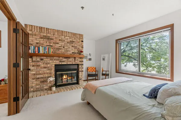 2100 Ridge DR #22, Saint Louis Park, MN 55416
