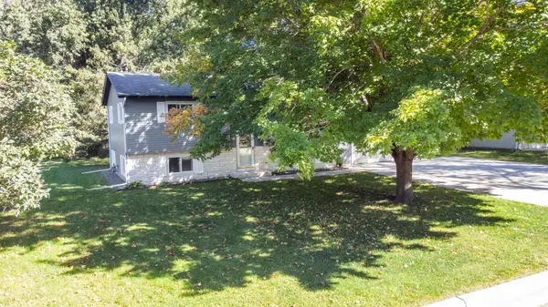 880 5th ST N, Dassel, MN 55325