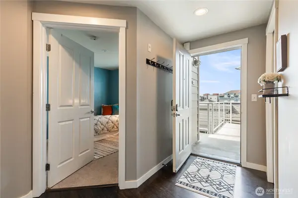 11920 98th AVE NE #302, Kirkland, WA 98034