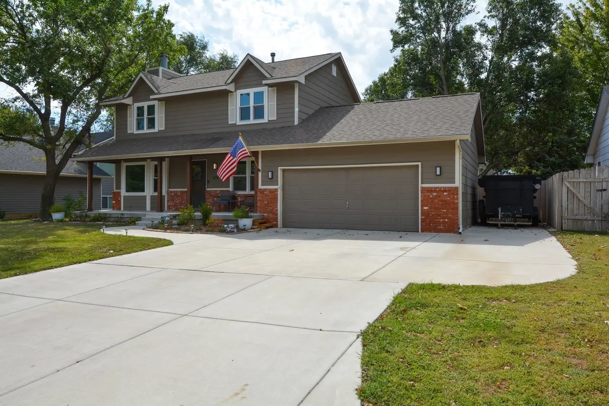 219 E Sandhill Rd., Derby, KS 67037-3835