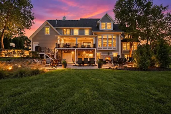 17805 Bond AVE, Overland Park, KS 66221