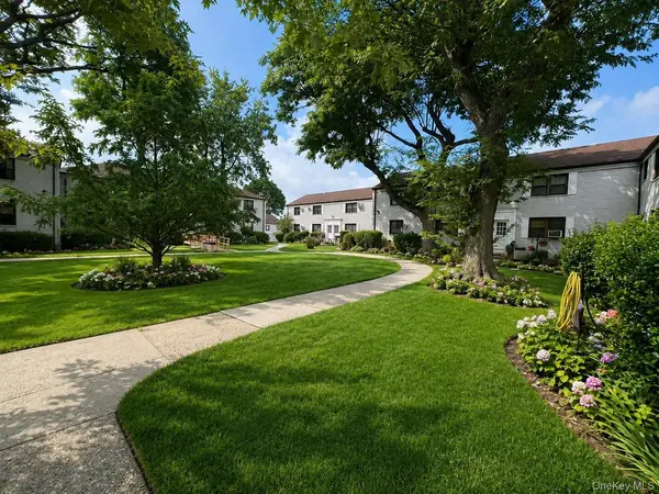 69-12 138th St #B, Kew Garden Hills, NY 11367