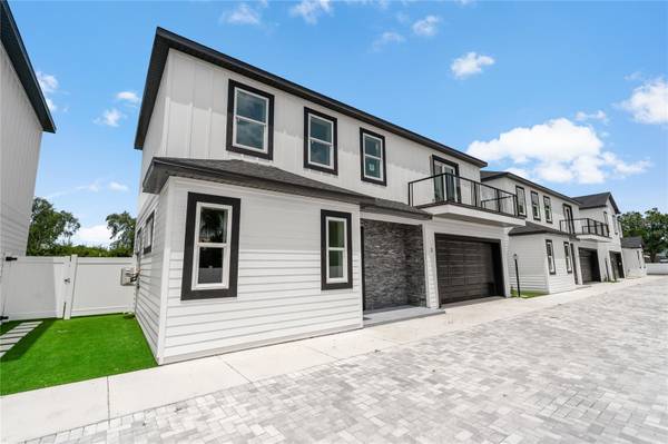 1348 SAN CHRISTOPHER DR #2, Dunedin, FL 34698