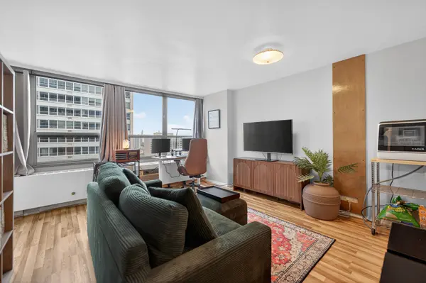 3550 N Lake Shore DR #1925, Chicago, IL 60657