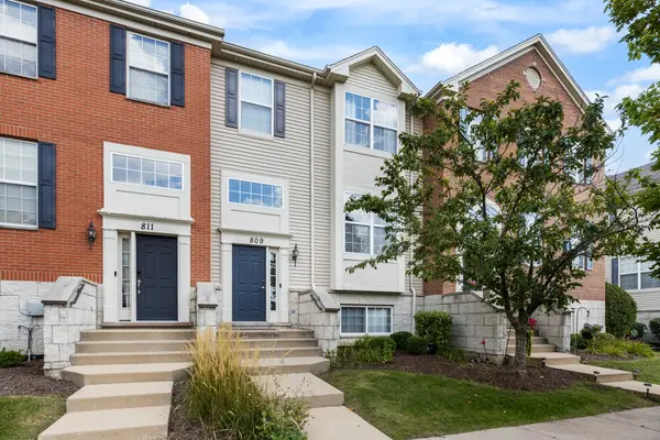 809 Brodhead DR, Aurora, IL 60504