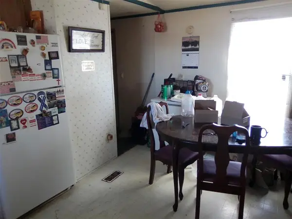 410 N N AVE, Newkirk, OK 74647