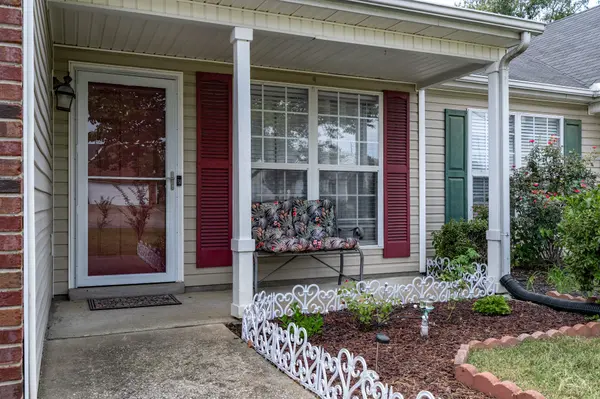 718 Dellwood Dr, Smyrna, TN 37167