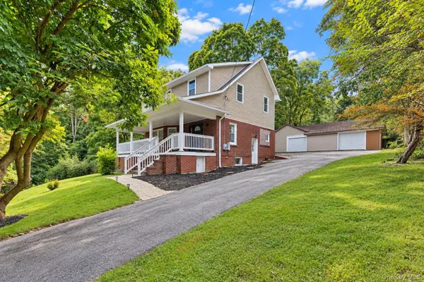 24 Summit AVE, Harriman, NY 10926