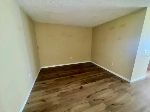 5021 ASHFORD FALLS LN, Oviedo, FL 32765