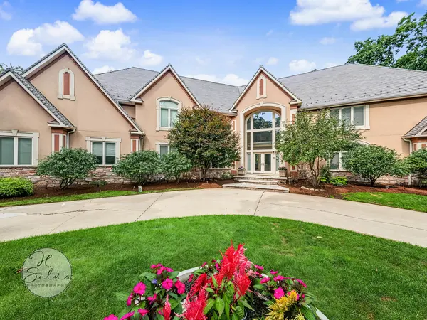 11022 Ayrshire CT, Woodstock, IL 60098