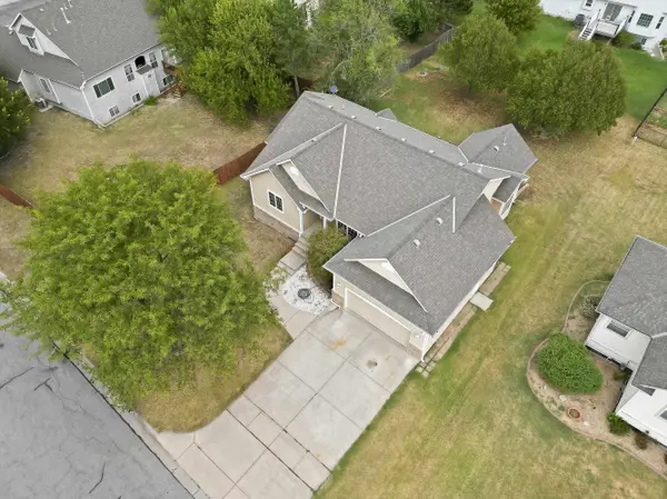 2810 N Beacon Hill Street, Wichita, KS 67220