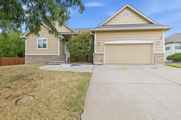 2810 N Beacon Hill Street, Wichita, KS 67220
