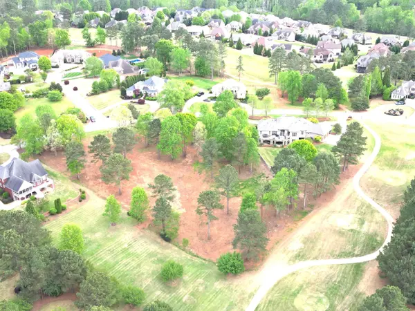 725 E Long Bay DR, Inman, SC 29369