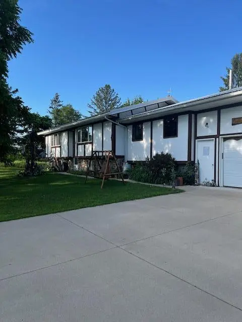 670 23rd AVE NE, Sauk Rapids, MN 56379