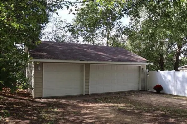1020 14th AVE E, Menomonie, WI 54751